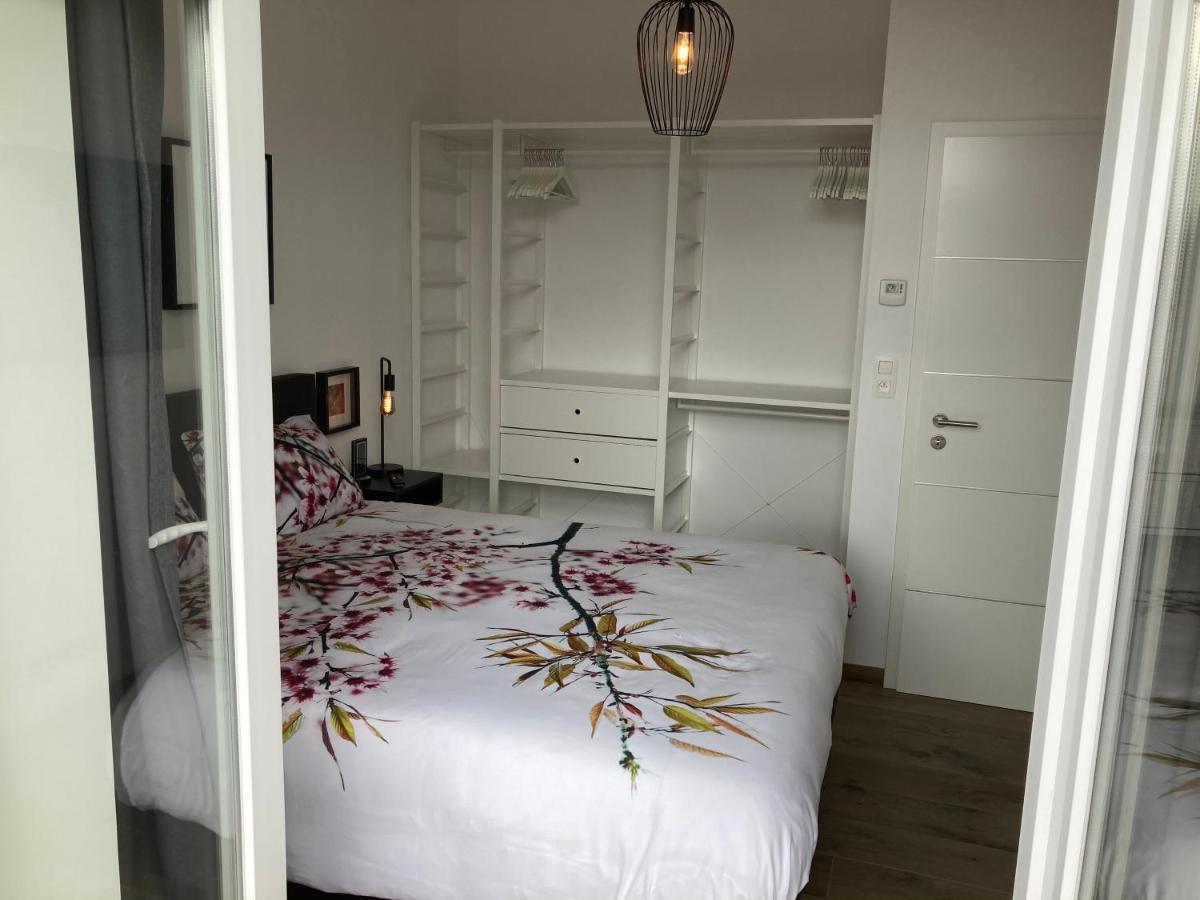 ספא Les Duplex De La Place Des Ecoles מראה חיצוני תמונה