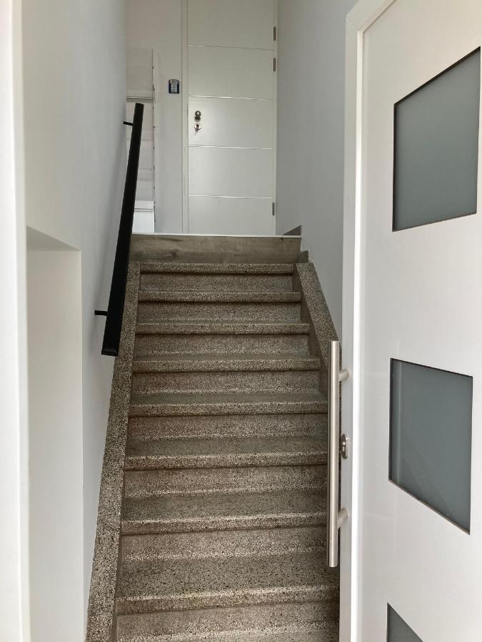 ספא Les Duplex De La Place Des Ecoles מראה חיצוני תמונה